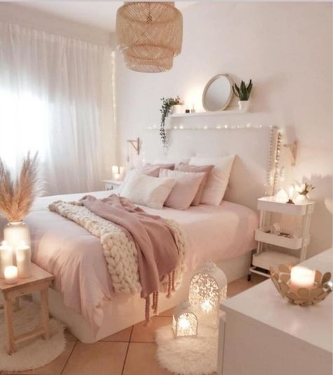 Men Bedroom Decor, Bedroom Decor For Men, College Bedroom Apartment, Teenage Bedroom, Room Inspiration Bedroom, Dream Bedroom, Ikea Hack, My New Room, Cozy Bedroom