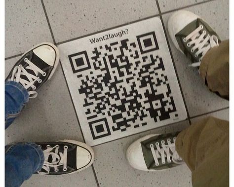 25 Smart And Creative Ways To Implement QR Codes Augmented Reality Art, Android Codes, Ceiling Design Bedroom, Interactive Installation, Guerilla Marketing, Floor Stickers, Design Magazine, Mobile App Design, Signage Design