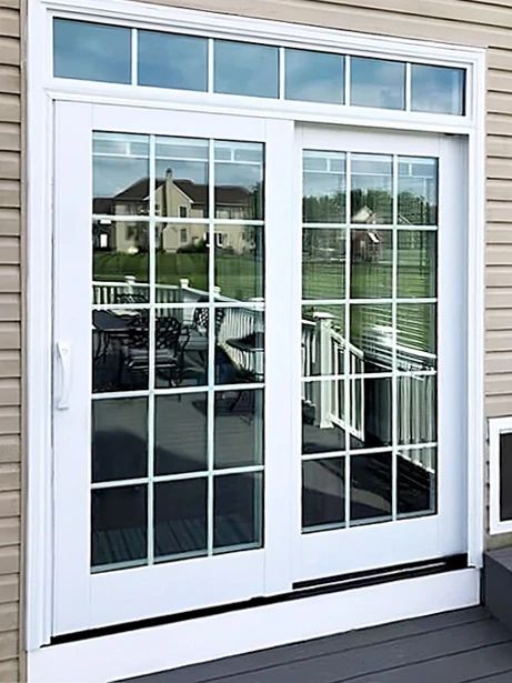 Sliding Patio Door with Retractable Screen | Pella Philadelphia Sliding Glass Door With Built In Blinds, Exterior Sliding Glass Doors Patio, Sliding Screen Doors On Porch, Patio Door Makeover, Patio Doors Ideas, Exterior Sliding Glass Doors, Sunroom Office, Backyard Guest Houses, Sliding Patio Door