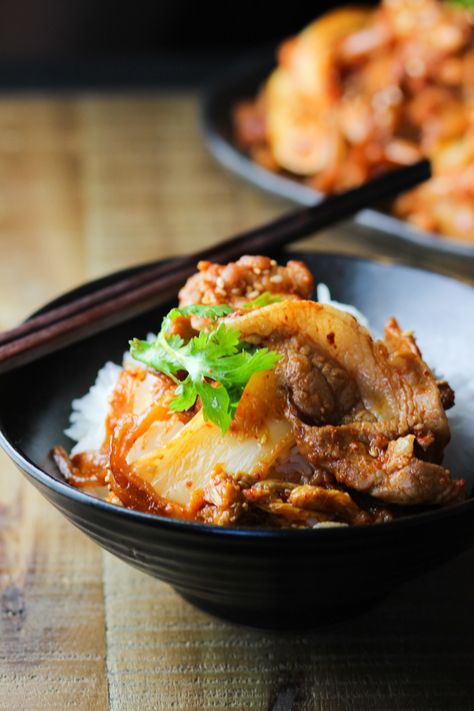 Pork Belly and Kimchi with Rice Pork Belly And Rice, Japenese Food, Fried Pork Belly, Paleo Pork, Cut Recipe, Pork Fried Rice, Asian Pork, Pork Belly Recipes, Mapo Tofu