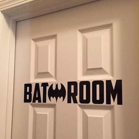 Batman Bathroom, Batman Ideas, Superhero Bathroom, Batman Bedroom, Boys Bathroom Decor, Batman Room, Batman Decor, Art Superhero, Bathroom Door Sign