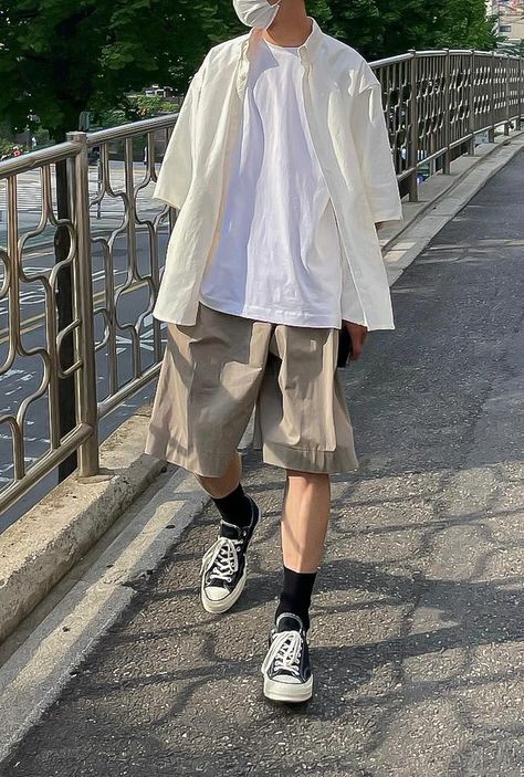 Japanese Summer Streetwear, Summer Outfits Asian Men, Japanese Man Style, Japanese Street Wear Mens, Japanese Summer Outfits Men, Japanese Boy Outfit, Japanese Outfits Street Style Men, Androgynous Summer Fashion, Korean Guy Fashion