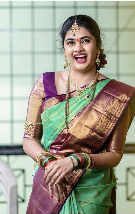 Bridal Sarees Color Combinations, Blouse Designs For Green Blouse, Green And Violet Pattu Saree, Gadwal Pattu Saree Blouse Designs, Trending Silk Saree Colors, Pattu Sarees For Engagement, Silk Sarees Colour Combinations, Sarees Pattu Weddings, Lux Green Saree Contrast Blouse