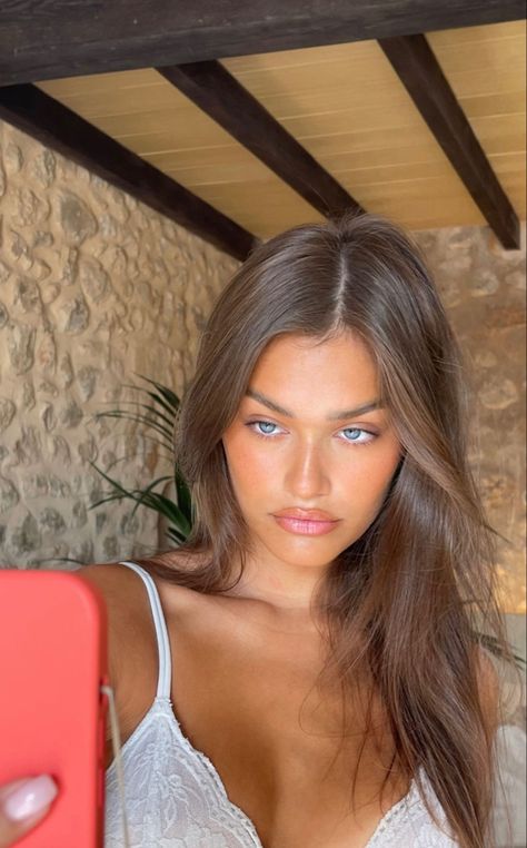 Soft Neutral Brown Hair, Soft Brown Ash Hair, Aesthetic Brown Hair Color, Blue Eye Brunette Hair, Light Brown Hair Colors No Highlights, Sandy Brown Hair Color Formula, Brown Hair Fall 2023, Natural Hair Color Light Brown, Toned Down Highlights