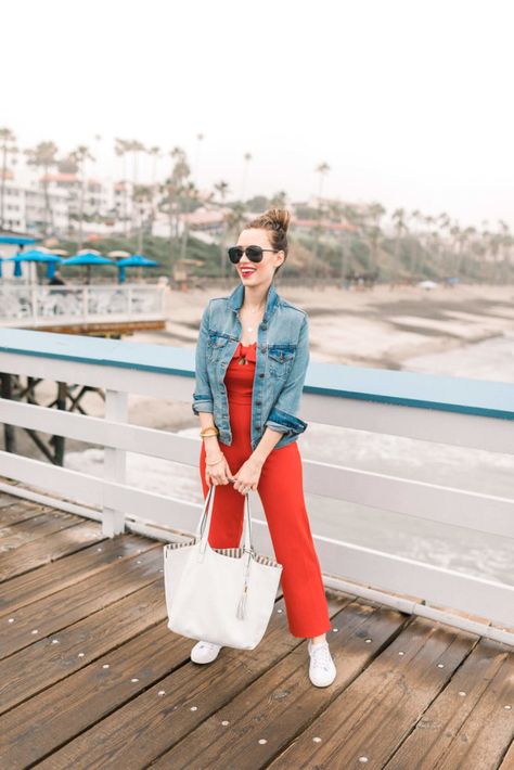 For all the barbeques and beach days coming up, you'll need a really comfy and casual 4th of July outfit! Red, white, and blue of course! Casual Summer Outfits Dresses, Red Jumpsuits Outfit, Casual Shopping Outfit, Red White Blue Outfit, Summer Outfits 2017, July Outfits, Classy Summer Outfits, 4th Of July Outfit, Stripe Outfits