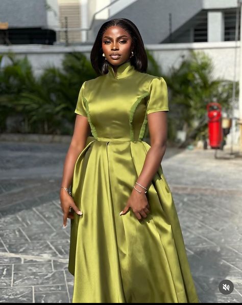 Prudent Gabriel Styles, Plain Material Gown Styles, Prudent Gabriel, Trouser And Top For Ladies, Materials Gown Style, Smart Outfits, Dinner Dresses, Dresses Diy, Green Satin Dress