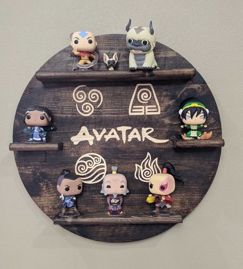 Tv Wall Decor Wood, Friends Funko Pop, Funko Pop Wall, Funko Display Ideas, Funko Pop Display, Pop Wall, Funko Figures, Funko Pop Collection, Tv Wall Decor