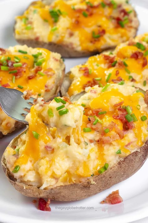 Twice Baked Potatoes {Easy and Fluffy!} - The Gay Globetrotter Twice Baked Potato Salad, Easy Twice Baked Potatoes, Best Twice Baked Potatoes, Baked Potato Toppings, Twice Baked Potato, Twice Baked Sweet Potatoes, Baked Potato Salad, Twice Baked Potatoes Casserole, Honey Glazed Carrots