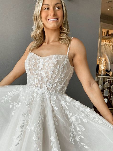 Sparkle Dress Short, Aline Wedding Dress Lace, Enchanted Wedding Dress, Elizabeth Scott, Wedding Dresses Sweetheart Neckline, Stella York Wedding Dress, Enchanting Wedding, Plus Size Wedding Dress, Plus Size Wedding Gowns