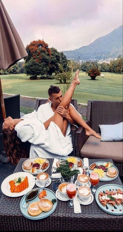 Luxury Couple, Photo Couple, Couple Photography Poses, Cute Relationship Goals, Couples In Love, Couple Aesthetic, Travel Couple, Love Couple, Cute Couple Pictures