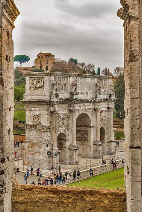 Roman Aesthetic, Rome Pictures, Arch Of Constantine, Mediterranean Aesthetic, Art Through The Ages, Cinematic Photography, Ancient Architecture, Travel Planning, Ancient Rome