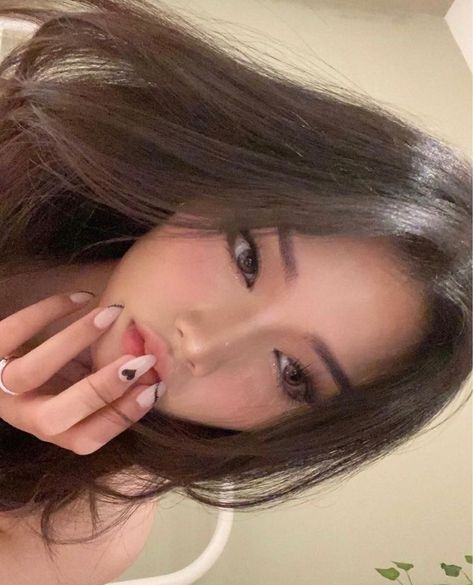 Makeup Asia, Cute Makeup Looks, Uzzlang Girl, Asian Makeup, Girls Makeup, Pretty Makeup, Cute Makeup, Fashion Mode, Ulzzang Girl