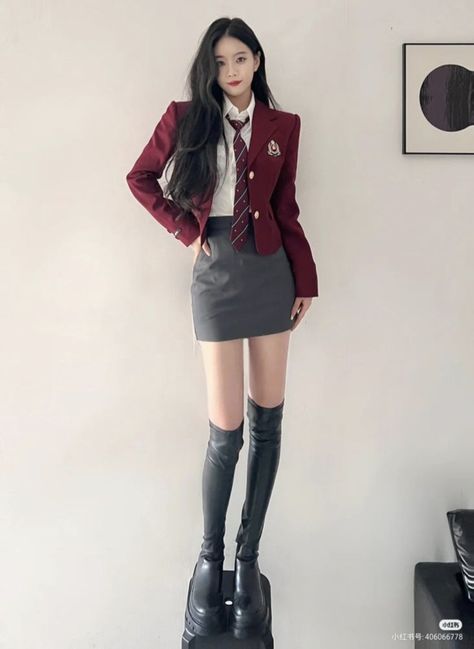 Hot Uniform Outfits, School Uniform Styling, Korean Uniform Aesthetic, Korean School Uniform Aesthetic, Pretty School Uniforms, Korean Uniform School, Red School Uniform, Korean Uniform, Fame Clothes