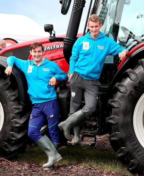 Black Wellies, Uk Manchester, Farm Clothes, Go Red, Rubber Boot, Red Sole, Boys Boots, Biker Boots, Weird Stuff