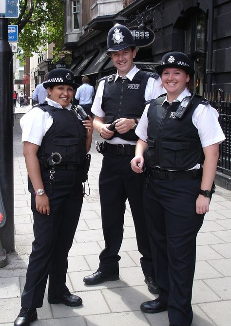 English Police Constables - UK is listed (or ranked) 3 on the list What Police Uniforms Look Like Around the World Police Outfit, British Police, Police Uniform, Traffic Police, London Police, Metropolitan Police, Horror Costume, Police Humor, Police Uniforms