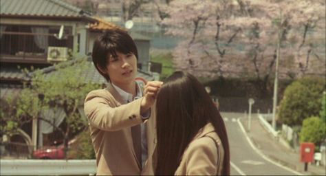 Kimi ni todoke(from me to you) High School Movies, High School Story, Japanese Show, Title Song, Haruma Miura, Romantic Films, Film Horror, Japanese Film, Japanese Movies