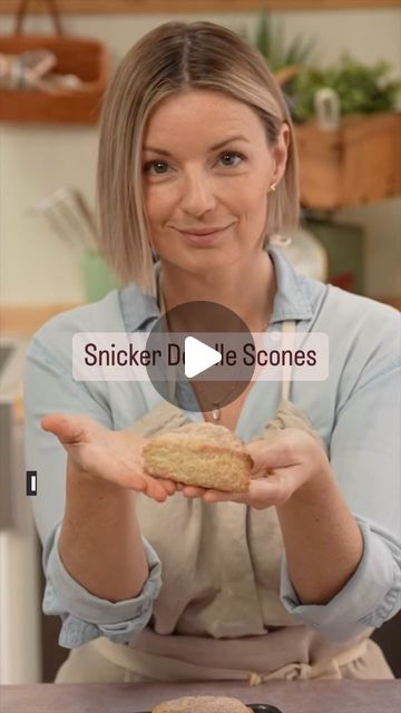 Damaris Phillips on Instagram: "Do you ever eat cookies for breakfast????

Snicker Doodle Scone
Ingredients:
2 cups all-purpose flour
1/2 cup granulated sugar
1 tablespoon baking powder
1/2 teaspoon salt
1/2 cup heavy cream
1 large egg
1 teaspoon pure vanilla extract
For the Snickerdoodle coating:
1/3 cup granulated sugar
1 tablespoon ground cinnamon

Method:
Preheat your oven to 400°F (200°C) and line a baking sheet with parchment paper.
In a large mixing bowl, combine the flour, sugar, baking powder, and salt. Mix them well.
In a separate small bowl, whisk together the heavy cream, egg, and vanilla extract.
Pour the wet mixture into the dry mixture. Stir until a dough forms. Be careful not to overmix – just combine everything.
Turn the dough out onto a lightly floured surface. Pat it int Snicker Doodle, Cookies For Breakfast, Scone Recipes, Scones Ingredients, Cream Scones, Eat Cookies, Pure Vanilla, Scone Recipe, January 22