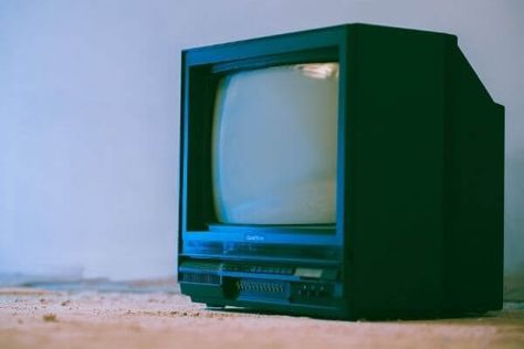 15 Places to Sell a Broken TV for Cash Near You! Polaroid Instant Camera, Portable Dvd Player, Underground Railroad, Band Of Brothers, Old Computers, Friday Night Lights, Spiritual Guides, Battlestar Galactica, First Tv