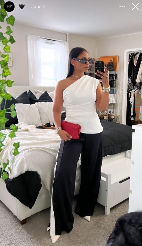 Birthday Dinner Outfit Casual, Going Out Party Outfits, Classy Old Money Outfits, All White Fit, Outfit Noir, Office Baddie, Tailored Pants Outfit, White Maxi Skirt Outfit, Church Ootd