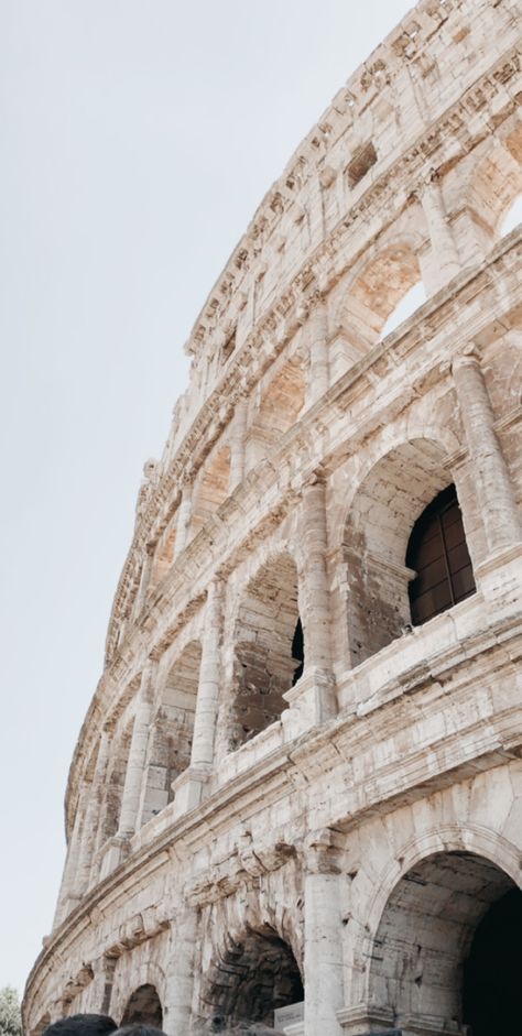 Colloseum Wallpaper, Rome Wallpapers Iphone, Coliseum Aesthetic, Ancient Rome Wallpaper, Rome Italy Aesthetic Wallpaper, Rome Astethic, Roman Colosseum Aesthetic, Colesium Rome Aesthetic, Collesium Rome Aesthetic