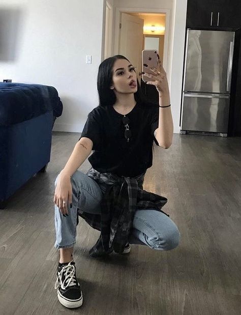 Simple Baddie Outfits, Swedish Women, Maggie Lindemann, Baddie Outfits Ideas, Lil Baby, Baddie Outfits, Grunge Outfits, Outfits Casuales, Look Cool