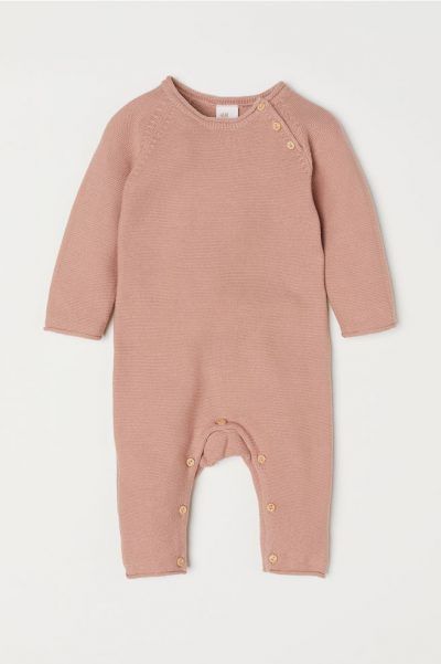 Our favorite fall and cold weather picks for kids from H&M Kids #theeverymom Hi Baby, Kids Clothes Sale, Baby Mode, Baby Wardrobe, Neutral Baby Clothes, Baby Closet, Cotton Jumpsuit, Baby Jumpsuit, Knit Jumpsuit