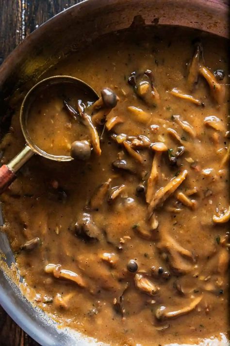 Easy Mushroom Gravy Recipe | Sweet Tea + Thyme Shiitake Mushroom Gravy, Mushroom Gravy Recipe Easy, Truffle Risotto Recipe, Best Mushroom Gravy, Easy Mushroom Gravy, Fancy Thanksgiving, Easy Brown Gravy, Vegan Mushroom Gravy, Easy Gravy Recipe