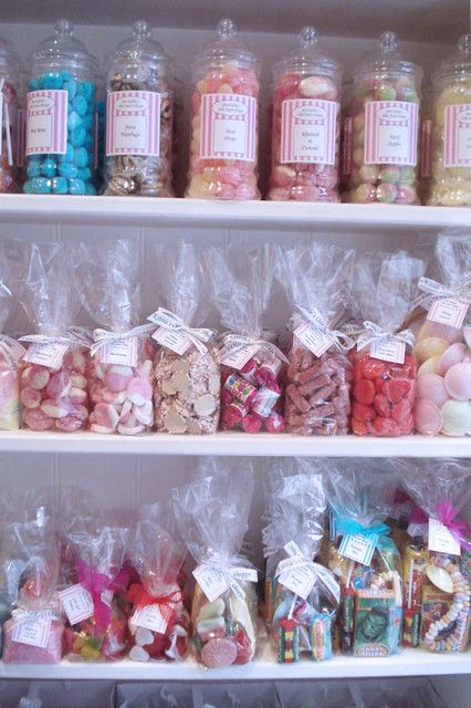 Mrs. Kibble's Shelves | Mrs. Kibbles Sweet Shoppe, London bl… | Flickr Candy Shelf Display, Sweet Shop Decor, Traditional Sweet Shop, Sweet Shop Decorations, Sweet Shop Ideas, Candy Shop Decor, Sweet Business Ideas, Candy Bags Ideas, Sweet Shop Display