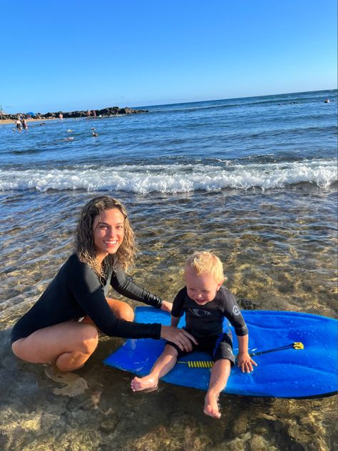 Australian Mom Aesthetic, Island Mom Aesthetic, Hawaii Mom Aesthetic, Beach Mom Aesthetic, Beach Family Aesthetic, Baby Beach Photos, Dr Items, Hawaii Photoshoot, Surfer Kids