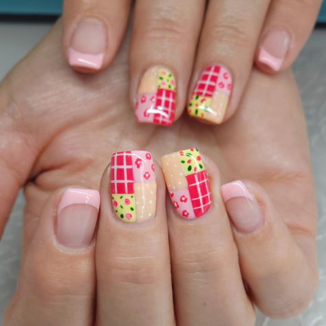 Quilt Nails Designs, Quilt Nails, Quilted Nails, Pattern Nails, Greenfield Village, Finger Art, Aesthetic Nails, Nail Patterns, Beach Nails