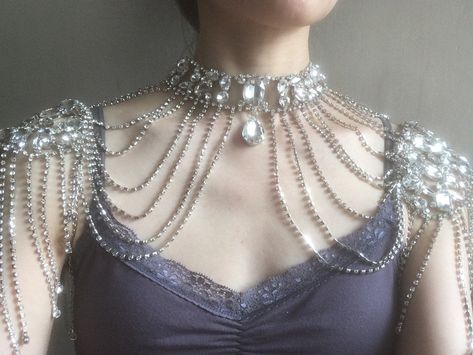 Crystal Shoulder Necklace, Silver Necklace Long, Fantasy Pearl Jewelry, Shoulder Necklaces, Victorian Jewelry Necklace, Dangly Necklace, Royal Closet, Shoulder Jewelry, Shoulder Necklace