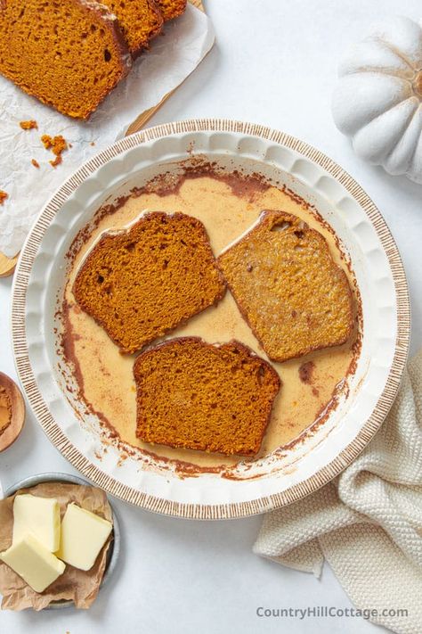 Pumpkin bread French toast is the perfect dish for your fall breakfast and brunch! The crispy edges and pillowy center make every bite heavenly. If you have leftover pumpkin bread or want a delicious brunch recipe for your fall occasions, this pumpkin bread French toast is just perfect. Ready in 20 minutes and made with simple ingredients, the cozy recipe is an amazing brunch treat for weekends and Thanksgiving. It’s great for the whole family or entertaining friends! | CountryHillCottage.com Pumpkin Bread French Toast, Bread French Toast, Bread French, Leftover Pumpkin, Leftover Bread, Brunch Recipe, Breakfast And Brunch, Stale Bread, Fall Breakfast