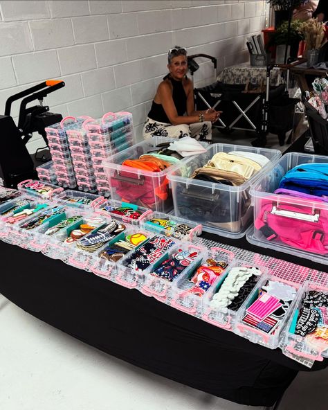 Tonight’s hat bar set up at the Denison Night Market … loved having my mama by my side to see the whole Mama Trucker experience 💖💖 @avaspooner #mamatrucker #truckerhats #truckerstyle #hatbar #patches #patchescustom #style #smalltown #smalltownusa #smallbusinessowner #hats #caps #hatchain #accessories #shopsmall #smallbusiness #shoplocal #homegrown #womanowned #hatbar #truckerhatbar #truckerhatinspo Hat Bar Set Up Ideas, Hat Bar Set Up, Trucker Hat Bar, Hats Trucker, Hat Bar, Small Towns Usa, Pop Up Market, Cute Country Outfits, Mobile Business