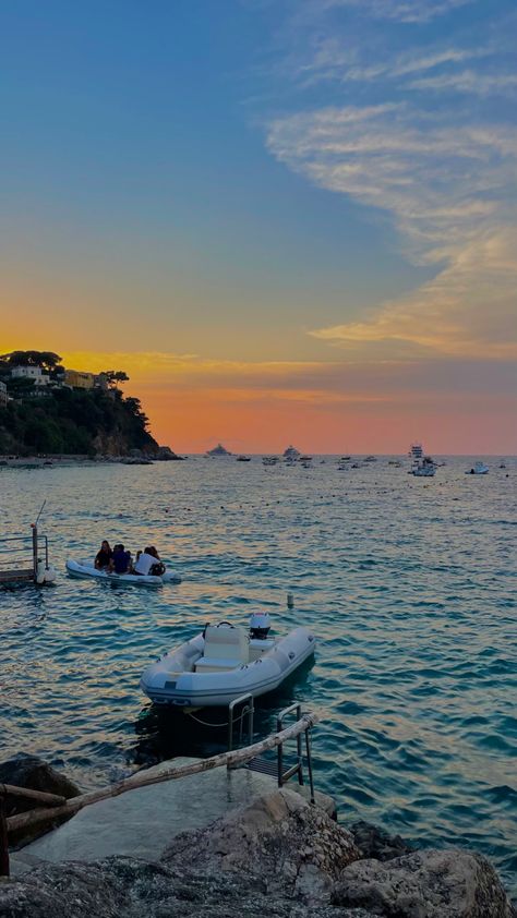 Capri Wallpaper, Italy Capri, Italy Sunset, Boat Wallpaper, Beach Sunset Wallpaper, Capri Italy, Sunset Wallpaper, Positano, Beach Sunset