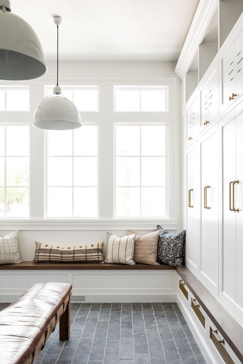 Our Favorite Mudrooms - Studio McGee Navy Mudroom, Mudroom Floor, Tamara Magel, Hamptons Farmhouse, Hampton Home, Blue Doors, Modern Architects, Vogue Living, Hamptons House