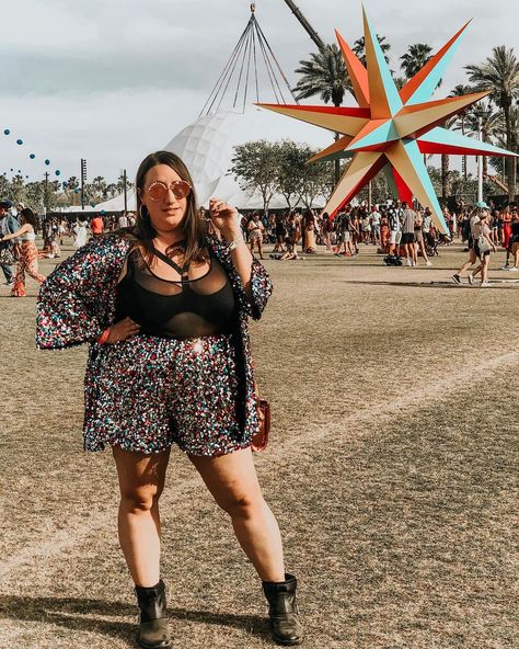 Fat People Like Music and Crop Tops Too. When Will Festival Fashion Catch Up? Outfit For Chubby, Outfits For Chubby Girls, Plus Size Rave, Festival Crop Tops, Edc Outfits, Clubbing Outfits, Music Festival Outfits, Rave Outfit, Coachella Outfit