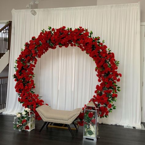 Red And White Mandap Decor, Red Decorations, Engagement Stage Decoration, Wedding Sign Decor, Wedding Background Decoration, Wedding Entrance Decor, Wedding Stage Design, Wedding Backdrop Design, Desi Wedding Decor