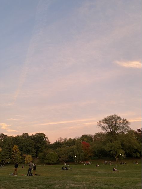 Brooklyn Prospect Park, Sunset Park Aesthetic, People At The Park, Prospect Park Brooklyn, Park Aesthetic, Park Sunset, 2024 Board, Richmond Park, Nyc Park