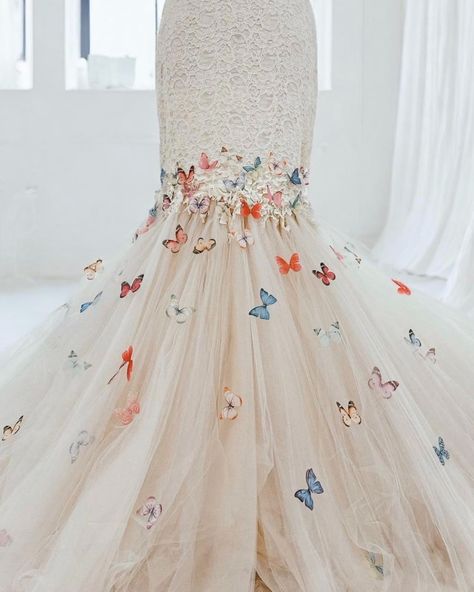 Our OG “Aurelia” gown comes to life with enchanted rainbow butterflies 🌈🦋✨ Looking for a most whimsical and unique way to add a pop of color and texture to your wedding dress? Welcome to our kaleidoscope of butterflies! Did you know that you can customize ANY Lauren Elaine gown to feature almost any color of the rainbow – AND you can also add rainbow and ombre butterflies? Add our whimsical organza bridal rainbow butterfly detailing to ANY Lauren Elaine gown or Accessory. Featuring multi-... Lauren Elaine Bridal, Whimsical Wedding Dress, Organza Bridal, Wedding Dresses Whimsical, Rainbow Butterflies, Rainbow Butterfly, Whimsical Wedding, Doll Ideas, Color And Texture