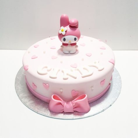 My Melody Cake Ideas, My Melody Birthday Party Decorations, My Melody Cakes, Mymelody Cake, My Melody Birthday Cake, Pastel My Melody, My Melody Cake, Melody Cake, Golden Birthday Parties