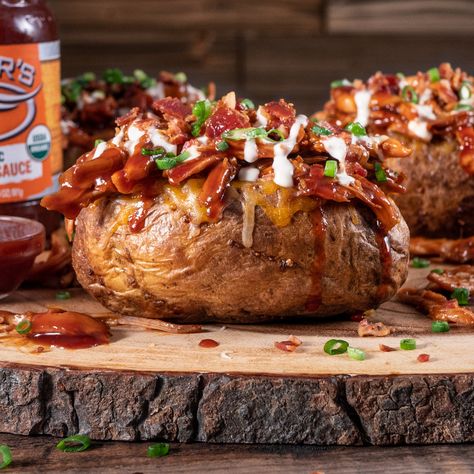 Bbq Chicken Stuffed Baked Potatoes, Barbecue Chicken Baked Potato, Barbeque Baked Potato, Loaded Baked Potatoes With Meat, Baked Potatoes Stuffed With Meat, Loaded Pulled Pork Potatoes, Loaded Potato With Chicken, Loaded Baked Potato With Pulled Pork, Bbq Pulled Pork Baked Potato