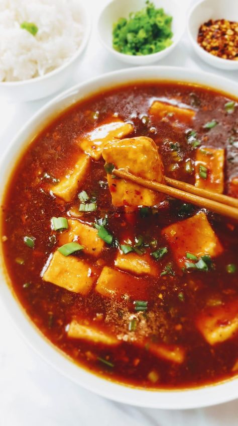 Chinese Paneer Recipes, Chili Paneer Recipe Gravy, Chili Paneer Recipe, Paneer Dish, Indian Paneer Recipes, Easy Vegetable Stir Fry, Vegetarian Chinese Recipes, Hot Garlic Sauce, Chili Paneer