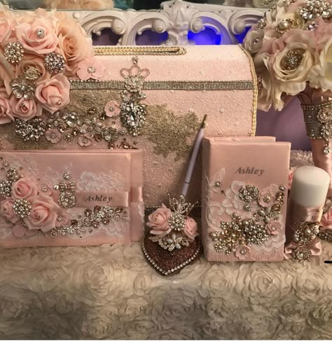 Quinceanera Rose Gold Theme, Sweet 15 Themes, Pink Quince Theme, Light Pink Quinceanera Dresses, Purple Quinceanera Theme, 5 Tier Wedding Cakes, Rose Gold Quinceanera, Quinceanera Accessories, Quince Decor