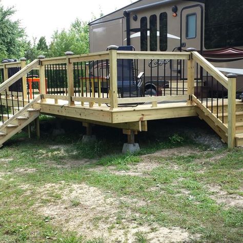 Camper Deck Ideas Campsite, Camper Porch, Rv Decks, Camper Deck, Porch For Camper, Campsite Decorating, Campsite Setup, Trailer Deck, Land Owner