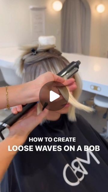 behindthechair.com on Instagram: "✨️ NYE: loose beachy wave bob ... by @ameliajanehair 😘🤌🏼🤌🏼 —— CREATING LOOSE TEXTURE ON BOB LENGTH HAIR// This is always my most requested look and my fav, so effortless and cool 🔥 lmk what you think! My hot tips are - take big sections - keep the wand held vertically @ghdhair_anz - Leave the ends out and finish with @originalmineral dessert dry #bobs #BEHINDTHECHAIR hair #beachywaves #btcReelQuickie #hairreels #hairstylist hairwaves #hairvideos" Waves Lob Hair, Waves In Bob Hair, Loose Wave Shoulder Length Hair, Loose Waves Bob Hair, Beach Waves On Bob Hair, Short Wavy Bob Hairstyles Beach Waves Hair Tutorials, One Wave Hairstyle, Shoulder Length Waves How To Do, Waves On Bob Hairstyle