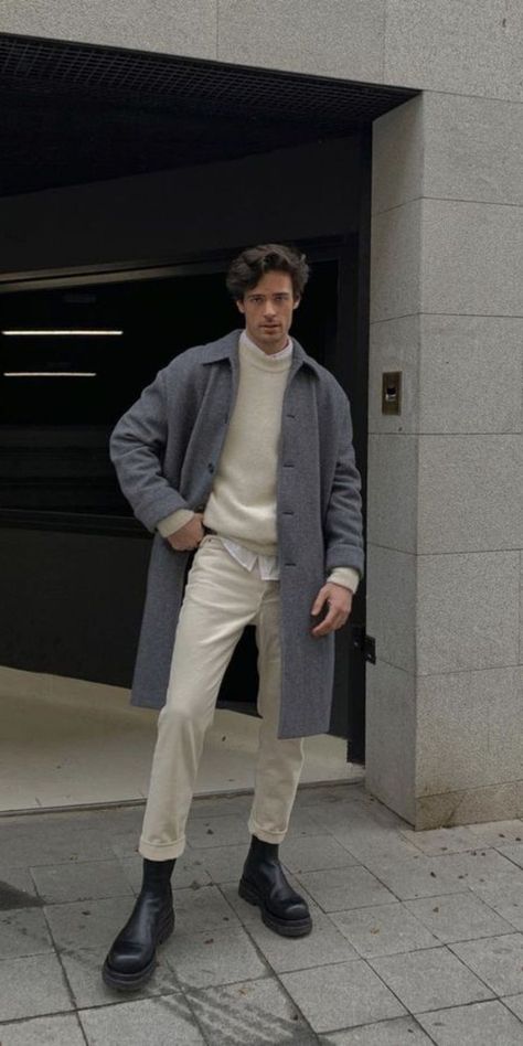 Old Money Style Outfits Winter Men, Boyfriend Aesthetic Outfit Men, Mens Old Money Fashion Winter, Europe Men Outfits, Old Money Aesthetic Outfit Men Winter, Old Money Men Winter Outfits, Mens Fashion Winter 2023, Old Money Style Men Winter, Semiformal Outfit Men