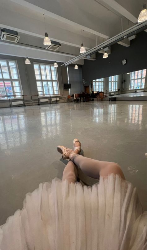 Bree Camden, Ballerina Aesthetic, The Cheat Sheet, Dancer Lifestyle, Ballet Pictures, Ballet Studio, Ballet Aesthetic, Ballet Exercises, Dance Dreams