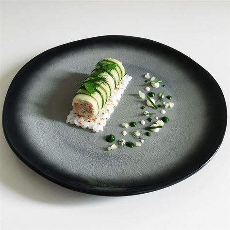 Inspired by Japanese cuisine, our deconstructed sushi roll pays tribute to precision and purity of palette. Fine Dining Starters, Food Plating Design, Deconstructed Sushi, Crab Sushi, Tartare Recipe, Fine Dining Plating, Plating Design, Sea Trout, Michelin Star Food