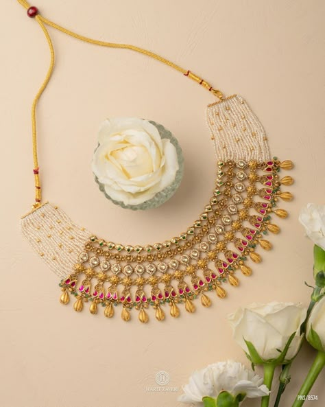 Small Necklace Gold Indian, Traditional Necklace, Neck Pieces Jewelry, New Gold Jewellery Designs, Bridal Jewelry Vintage, Fancy Jewelry Necklace, Pretty Jewelry Necklaces, Bridal Jewellery Design, Antique Jewellery Designs