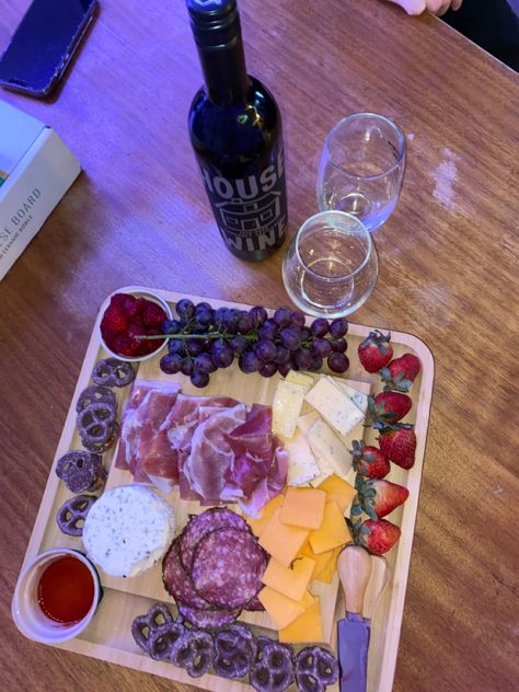 Couple Charcuterie Board, Date Night Cheese Board For Two, Couples Charcuterie Board, Charcuterie Date Night, Wine Date Night At Home, Date Night Charcuterie Board For Two, Charcuterie Board Date Night, Date Night Charcuterie Board, Wine Date Night